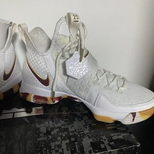 Nike White and Gold Sneakers